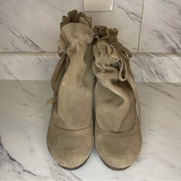 Steve Madden “Matti” Leather Wedge Booties - Size 8M - Picture 2 of 13